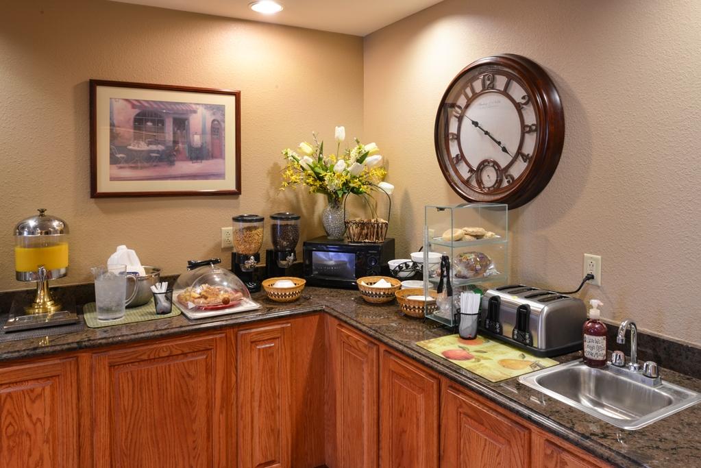 Country Hearth Inn & Suites Edwardsville Facilidades foto
