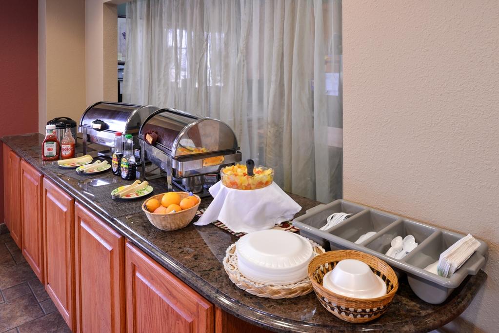 Country Hearth Inn & Suites Edwardsville Facilidades foto