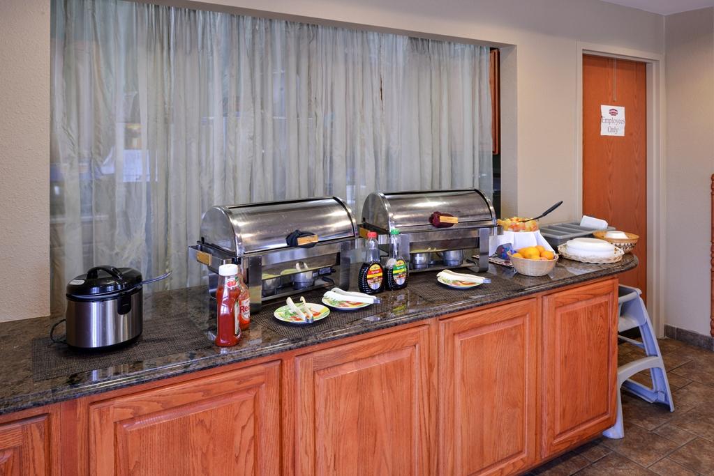 Country Hearth Inn & Suites Edwardsville Facilidades foto